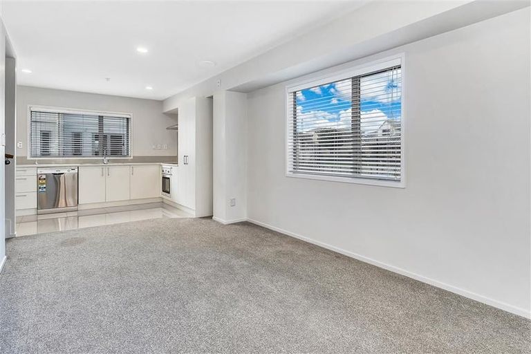 Photo of property in 74 Niu Lane, Te Atatu South, Auckland, 0610