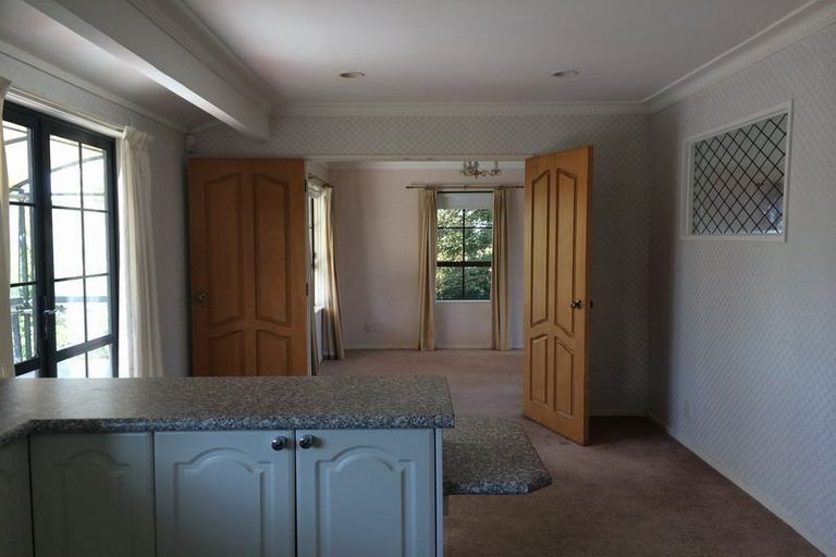 Photo of property in 30 Penfold Place, Henderson, Auckland, 0610