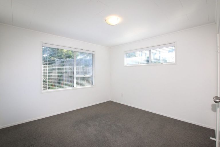 Photo of property in 380 East Coast Road, Sunnynook, Auckland, 0630
