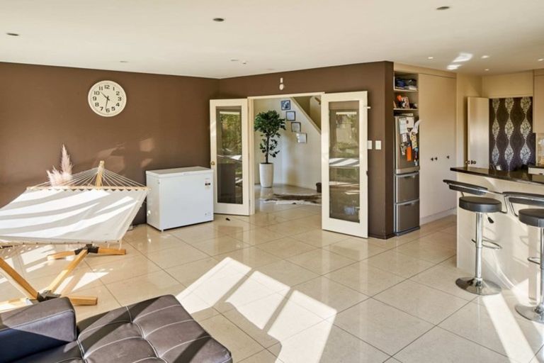 Photo of property in 23 Lanyon Place, Whitby, Porirua, 5024