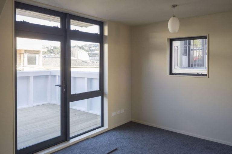 Photo of property in Pirie Street Townhouses, 35u1 Pirie Street, Mount Victoria, Wellington, 6011
