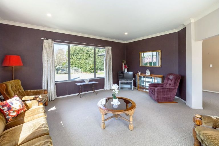 Photo of property in 5 Awhina Drive, Greytown, 5712