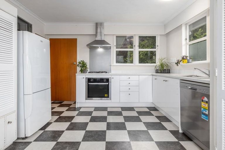 Photo of property in 4 Graham Street, Levin, 5510