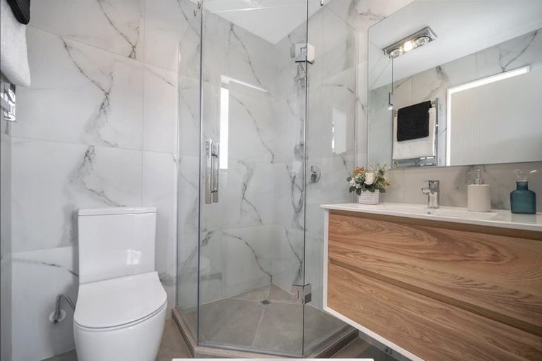 Photo of property in 9 Arapapa Road, Papakura, 2110