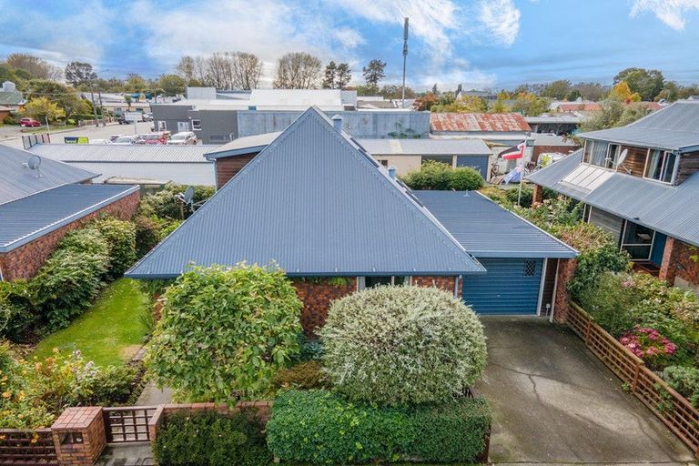 Photo of property in 23 Hislop Street, Geraldine, 7930