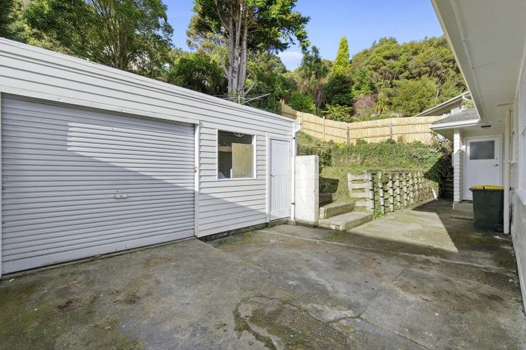 Photo of property in 33 Mckillop Street, Wainuiomata, Lower Hutt, 5014