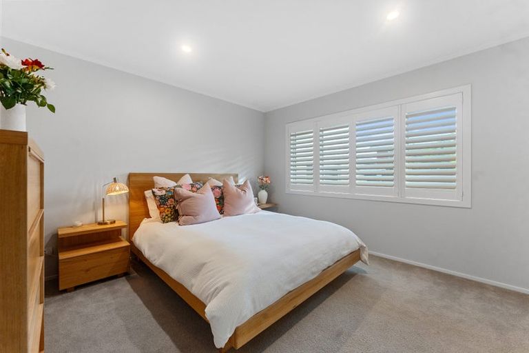 Photo of property in 26 Margaret Place, Milford, Auckland, 0620