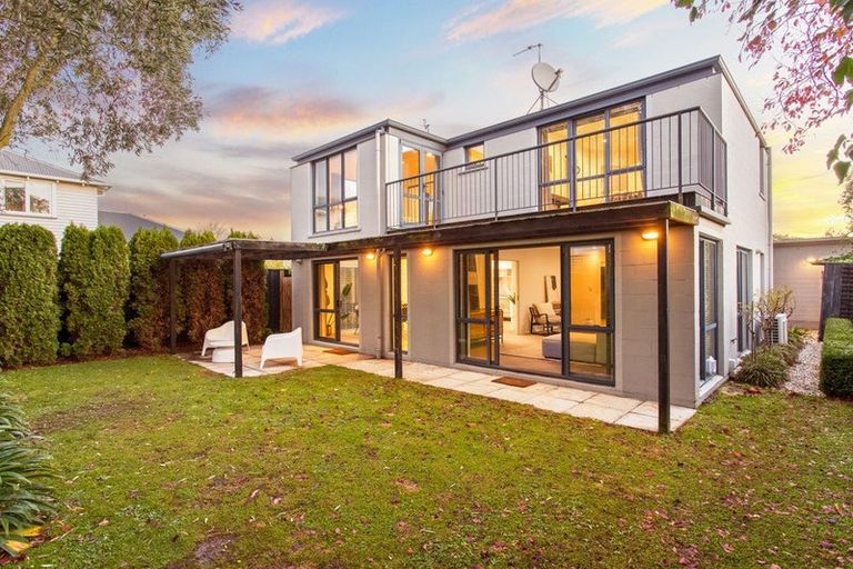 Photo of property in 34 Hamilton Avenue, Ilam, Christchurch, 8041