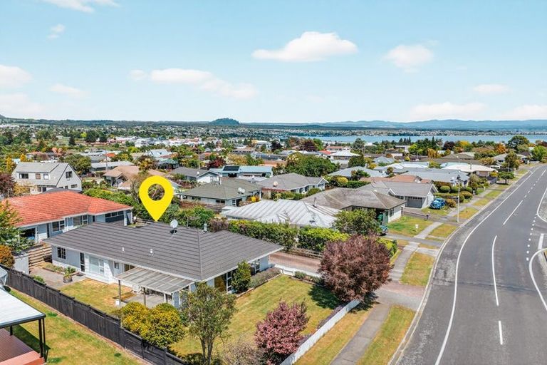 Photo of property in 39 Acacia Bay Road, Nukuhau, Taupo, 3330