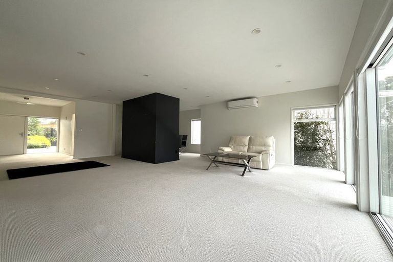 Photo of property in 52 Seaview Road, Paremata, Porirua, 5024