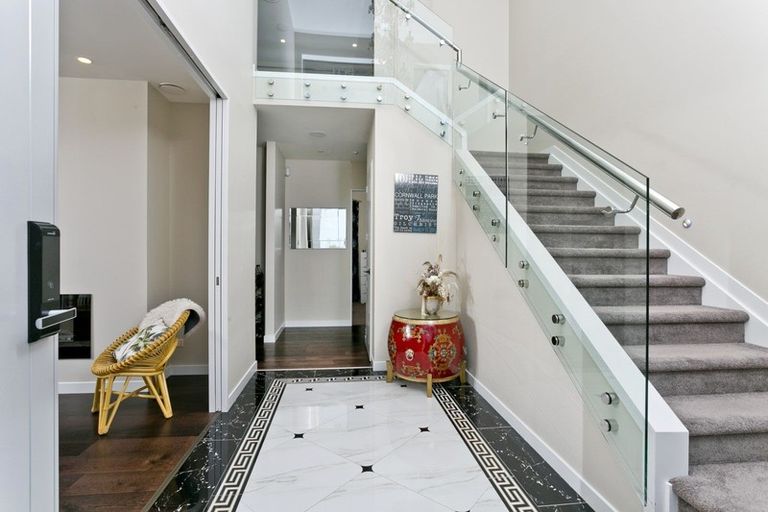 Photo of property in 81a Deep Creek Road, Waiake, Auckland, 0630