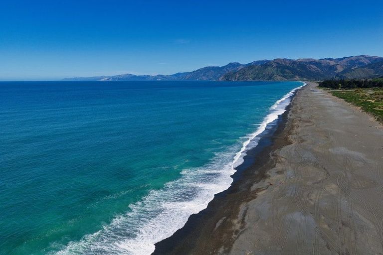 Photo of property in 37 Greenburn Way, Kaikoura Flat, Kaikoura, 7371