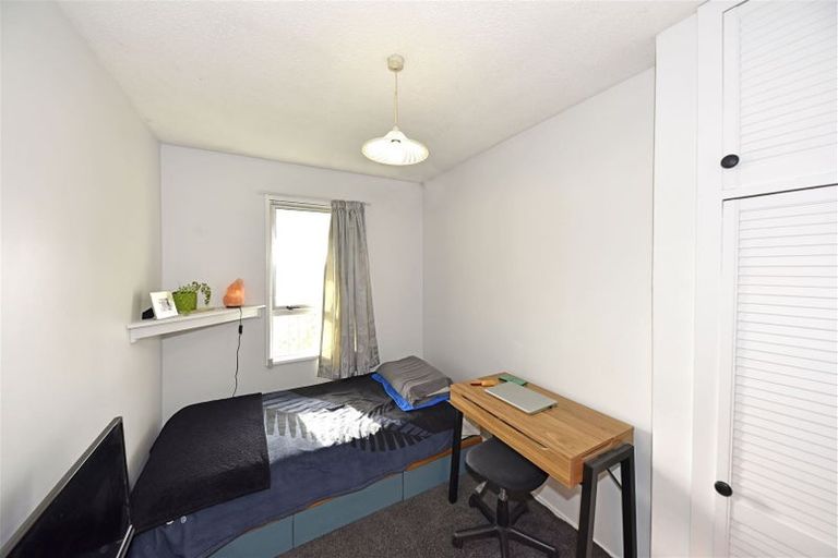 Photo of property in 16 Steadman Road, Broomfield, Christchurch, 8042