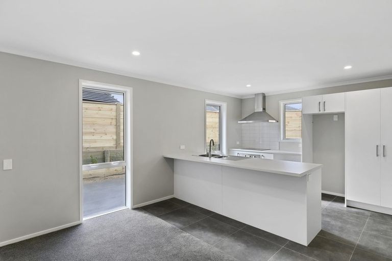 Photo of property in 8 Martingale Drive, Whitby, Porirua, 5024