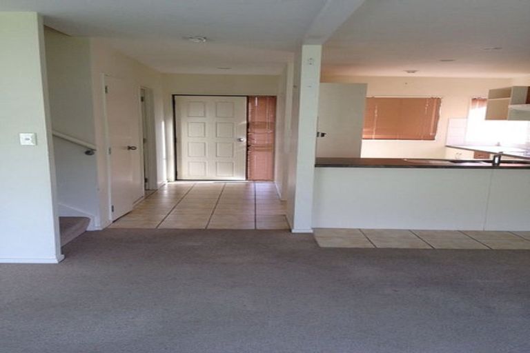 Photo of property in 10/45 Secoia Crescent, Mangere, Auckland, 2022