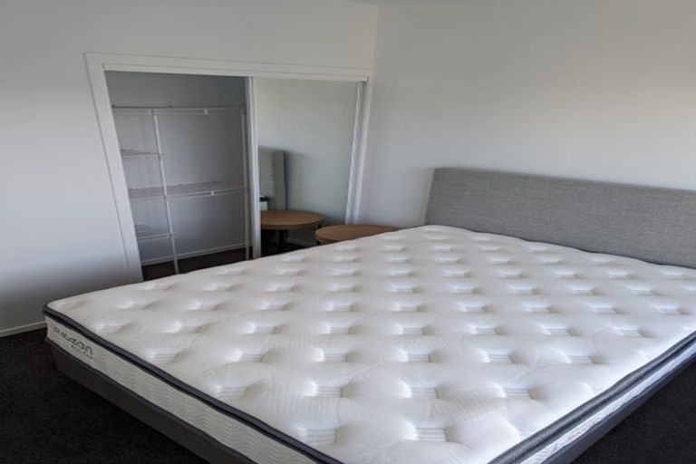 Photo of property in 73 Te Puketoka Lane, Mangere, 2022