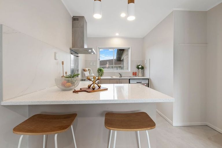 Photo of property in 1/11 Udall Place, Bucklands Beach, Auckland, 2014