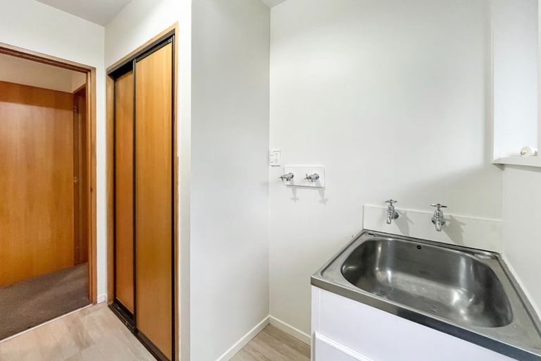 Photo of property in 2/53 Mcfaddens Road, St Albans, Christchurch, 8052