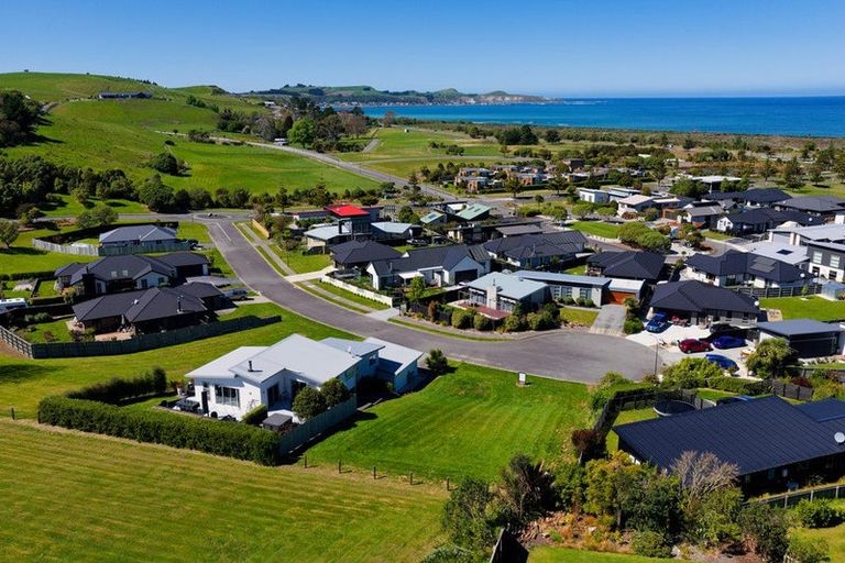 Photo of property in 37 Greenburn Way, Kaikoura Flat, Kaikoura, 7371