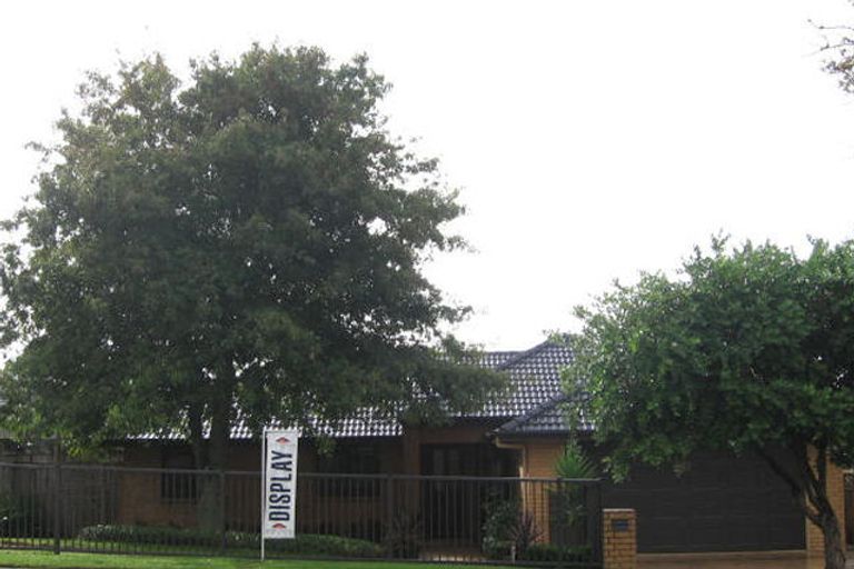 Photo of property in 131 Sturges Road, Henderson, Auckland, 0612