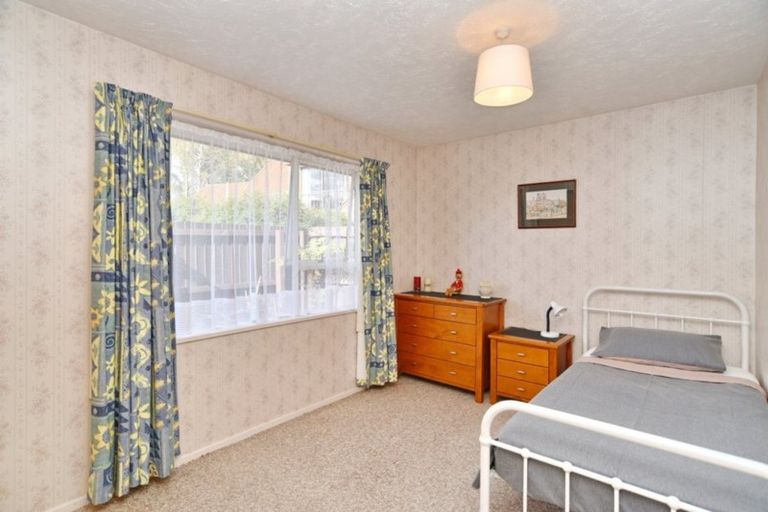 Photo of property in 11 Ludecke Place, Sockburn, Christchurch, 8042