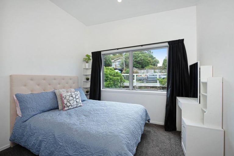 Photo of property in 5 Cunliffe Street, Johnsonville, Wellington, 6037