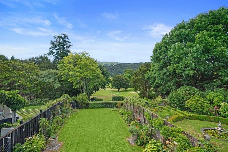 Photo of property in 56a Barton Road, Heretaunga, Upper Hutt, 5018