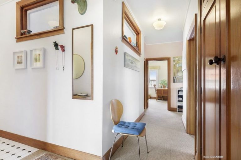 Photo of property in 56f4 Tanera Crescent, Brooklyn, Wellington, 6021