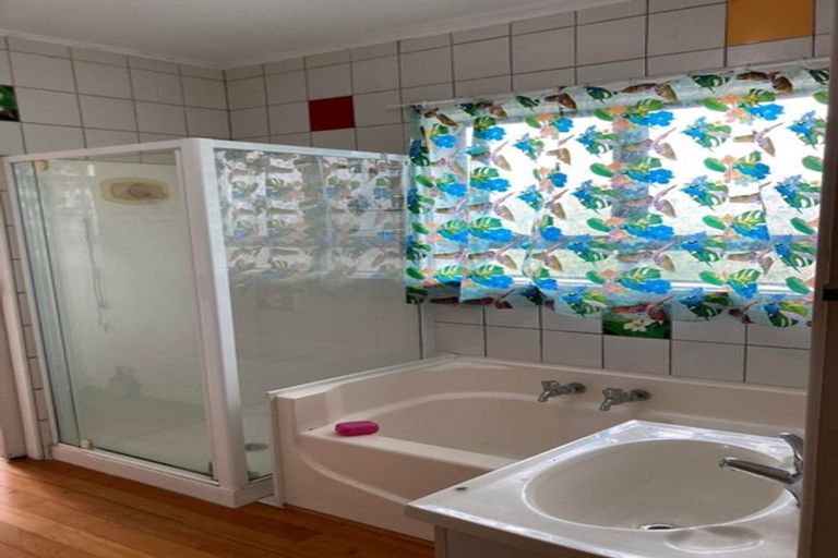 Photo of property in 135 Old Wairoa Road, Papakura, 2110