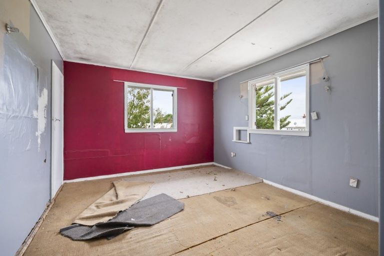 Photo of property in 35 Cook Street, Foxton, 4814