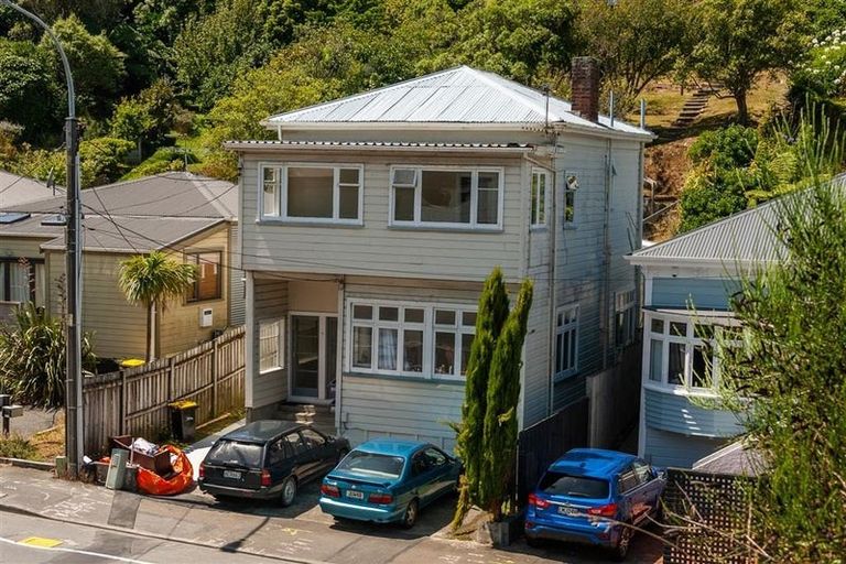 Photo of property in 235 Ohiro Road, Brooklyn, Wellington, 6021