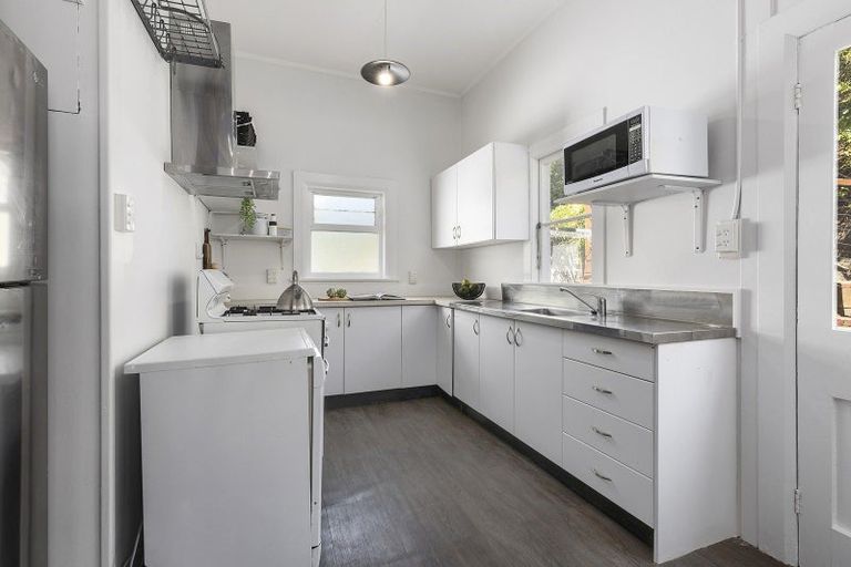 Photo of property in 2 Hataitai Road, Hataitai, Wellington, 6021