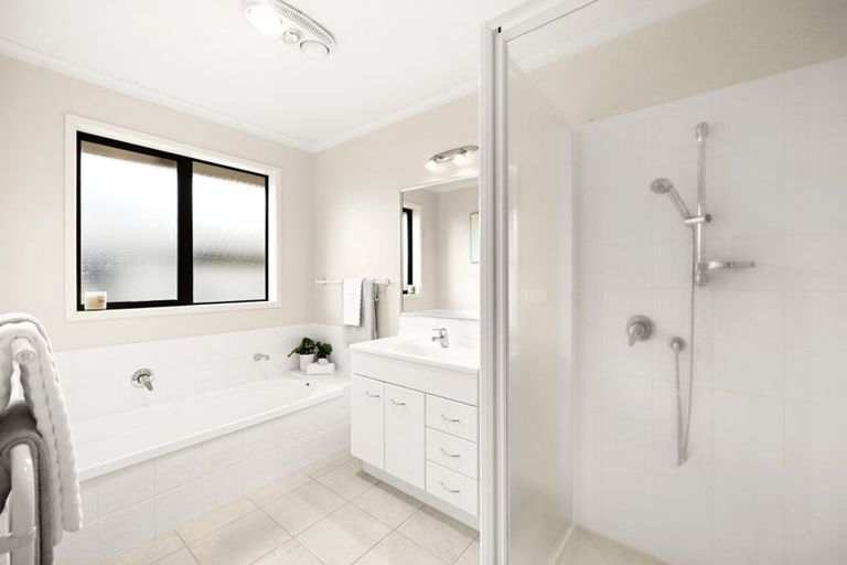 Photo of property in 3 Azure Place, Huntington, Hamilton, 3210