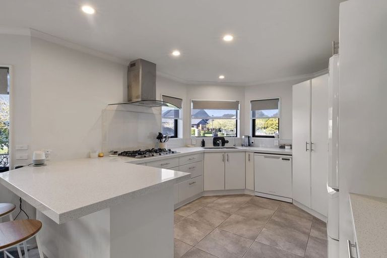 Photo of property in 18 Dougherty Place, Hokowhitu, Palmerston North, 4410