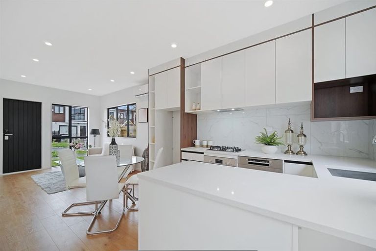 Photo of property in 9 Arapapa Road, Papakura, 2110