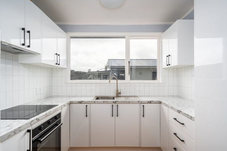 Photo of property in 61 Castor Crescent, Cannons Creek, Porirua, 5024