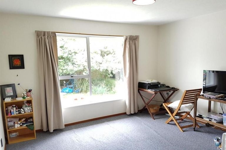 Photo of property in 108 Lake Terrace Road, Burwood, Christchurch, 8061