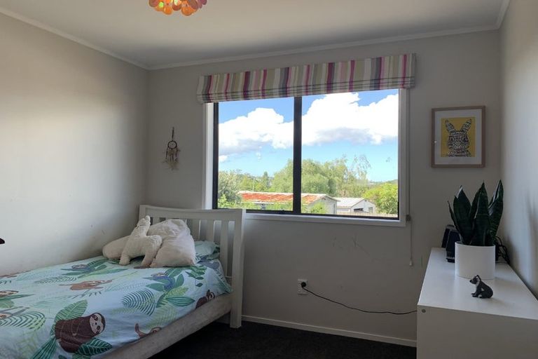 Photo of property in 9 Patrice Place, Massey, Auckland, 0614