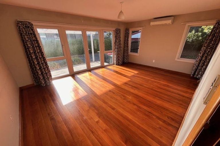 Photo of property in 8 Hudson Street, Bryndwr, Christchurch, 8053