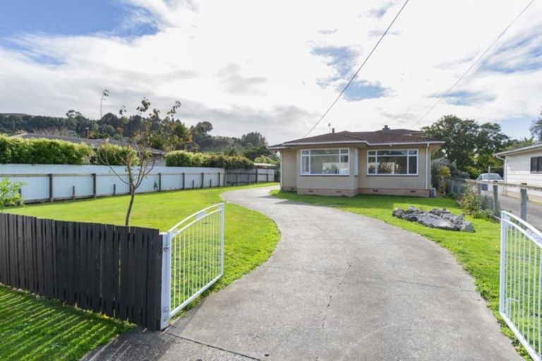 Photo of property in 20 Petane Road, Bay View, Napier, 4104