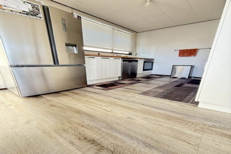 Photo of property in 2/19 Eldon Grove, Taita, Lower Hutt, 5019