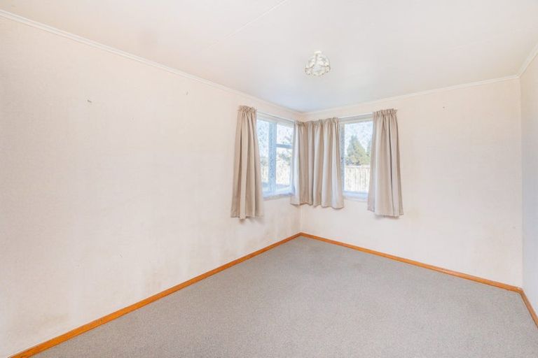 Photo of property in 35 Coventry Street, Highbury, Palmerston North, 4412