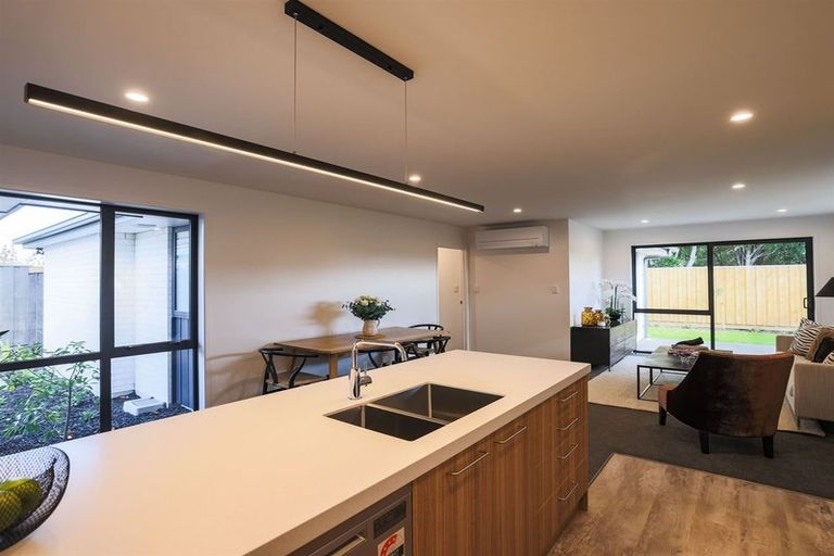 Photo of property in 2/14 Woodhouse Street, Linwood, Christchurch, 8062