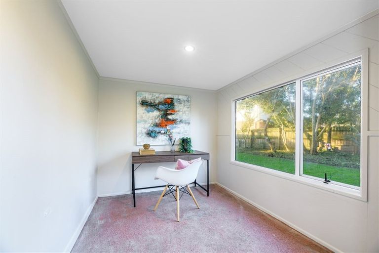 Photo of property in 5 Harrington Road, Henderson, Auckland, 0610