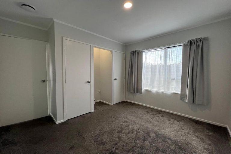 Photo of property in 1/1 Taikata Road, Te Atatu Peninsula, Auckland, 0610