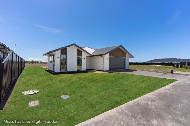 Photo of property in 27 Ranginui Drive, Kaiapoi, 7630