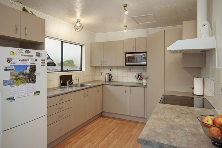 Photo of property in 12b Ranui Road, Stoke, Nelson, 7011
