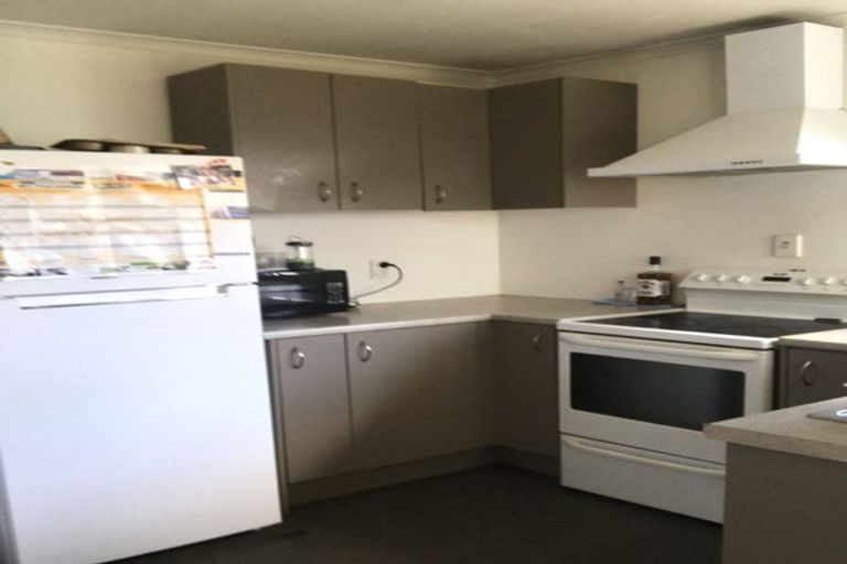 Photo of property in 42 Friedlanders Road, Manurewa, Auckland, 2102