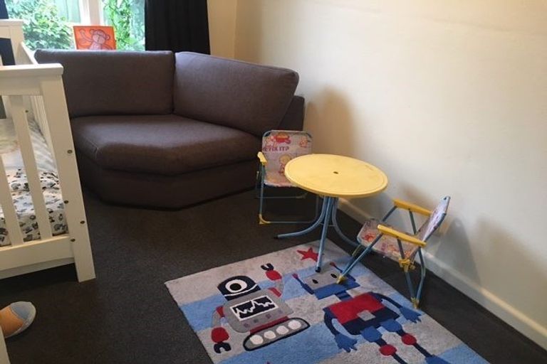 Photo of property in 11 Dunedin Street, Redwood, Christchurch, 8051