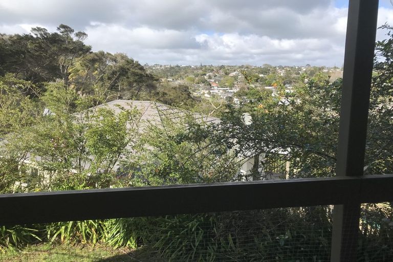 Photo of property in 38 Tree View Avenue, Glenfield, Auckland, 0629